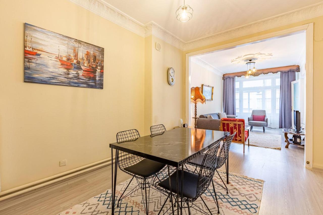 Charming Apartment Surrounded By Vibrant Attractions In Kadikoy Istambul Exterior foto