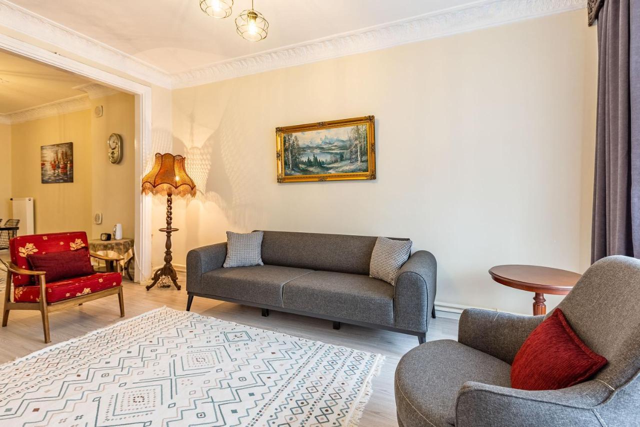 Charming Apartment Surrounded By Vibrant Attractions In Kadikoy Istambul Exterior foto