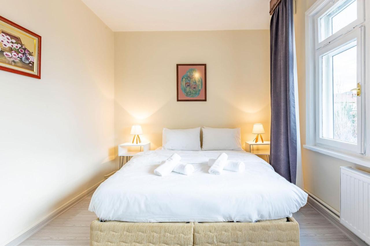 Charming Apartment Surrounded By Vibrant Attractions In Kadikoy Istambul Exterior foto
